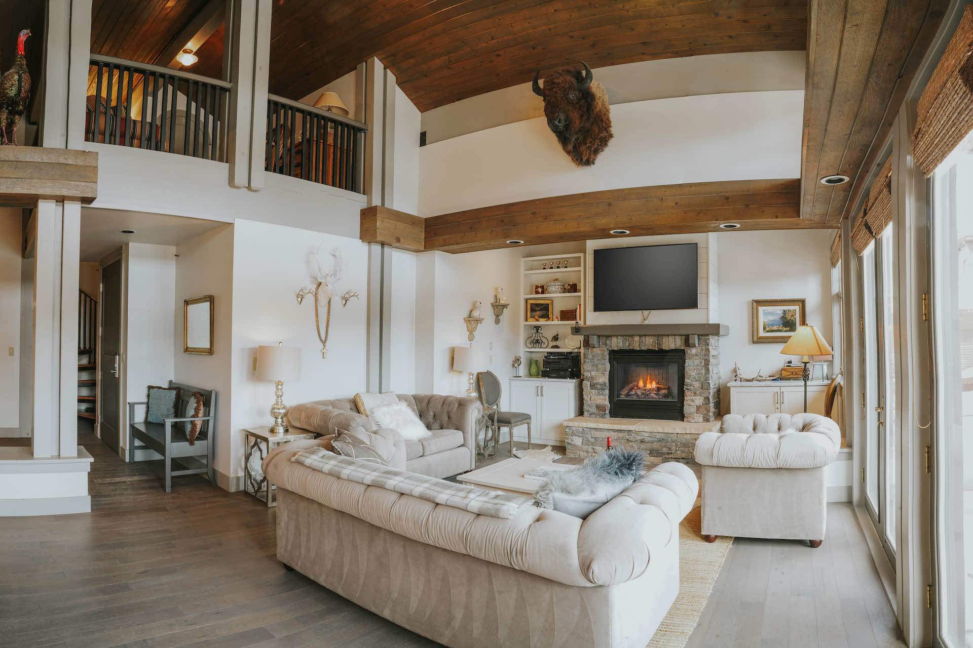 Snowcrest Lodge 8513 Living Room | Big Sky Resort